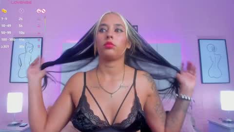 Snapshot of charlotte_kisss chatting on 14, 4, 2026 Charlotte online show from 14, 4, 2026