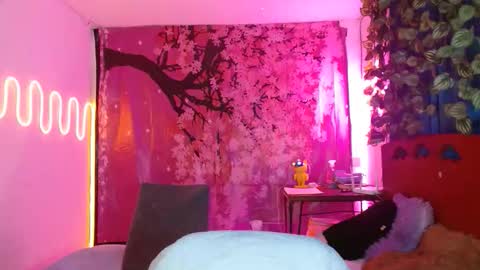 Snapshot of charlotte_morh_ chatting on 21, 4, 2026 charlotte_morh_ online show from 21, 4, 2026