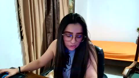 Snapshot of charlotte_richardson chatting on 11, 6, 2026 charlotte_richardson online show from 11, 6, 2026