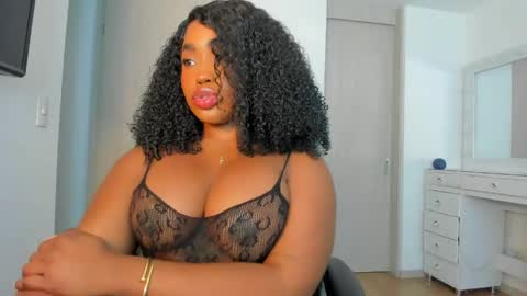 Snapshot of charlotte_tiller chatting on 13, 4, 2026 Yuli online show from 13, 4, 2026