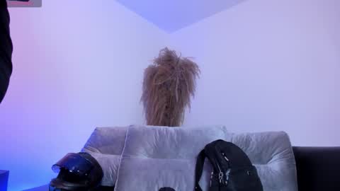 Charlotte  Everyday From 0700 to 1300 Col Time online show from 14, 11, 2025