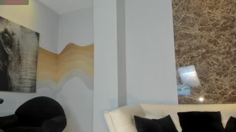 Snapshot of charlottecox_ chatting on 15, 12, 2024 Charlotte online show from 15, 12, 2024