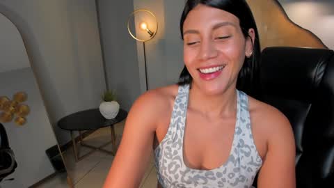 Snapshot of charlottecox_ chatting on 26, 12, 2024 Charlotte online show from 26, 12, 2024