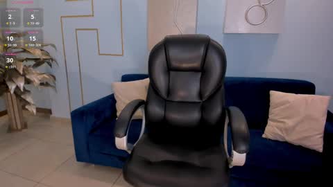 Snapshot of charlottecox_ chatting on 10, 2, 2025 Charlotte online show from 10, 2, 2025