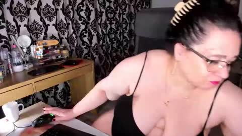 Snapshot of charlottediamonds chatting on 23, 3, 2026 Charlotte Diamonds online show from 23, 3, 2026