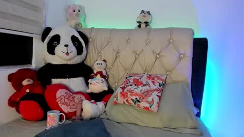 charlottee07 online show from 20, 2, 2026