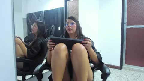 Snapshot of charlottee_starr chatting on 19, 9, 2025 charlottee_starr online show from 19, 9, 2025