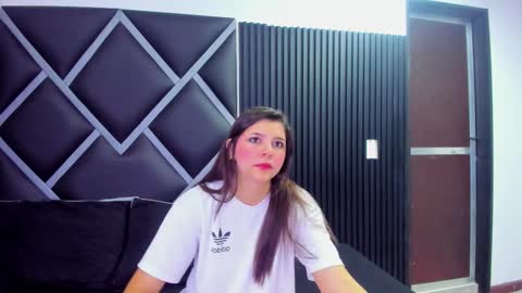 Snapshot of charlottee_starr chatting on 23, 11, 2025 charlottee_starr online show from 23, 11, 2025