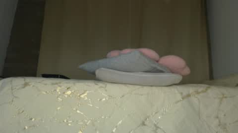 Snapshot of charlottehorny1 chatting on 2, 4, 2026 charlottehorny1 online show from 2, 4, 2026