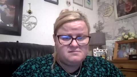 Charlottejones01 online show from 2, 4, 2026