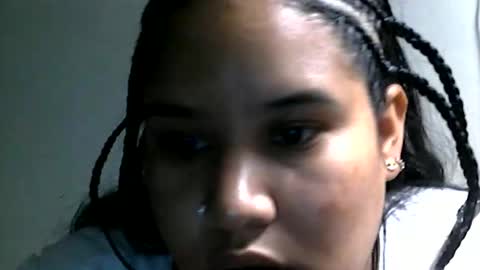 Snapshot of charlottequeen_21 chatting on 23, 4, 2026 charlottequeen_21 online show from 23, 4, 2026