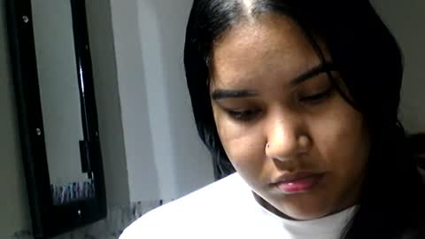Snapshot of charlottequeen_21 chatting on 12, 6, 2026 charlottequeen_21 online show from 12, 6, 2026