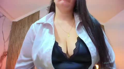 Charlotte  Schmidt online show from 11, 4, 2026