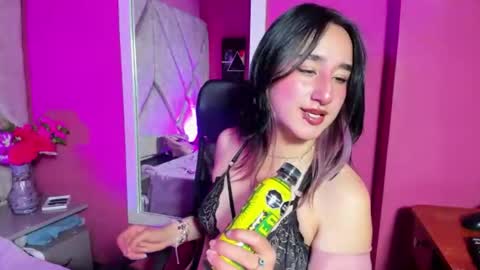 Snapshot of charlottestuart_ chatting on 2, 4, 2026 charlottestuart_ online show from 2, 4, 2026