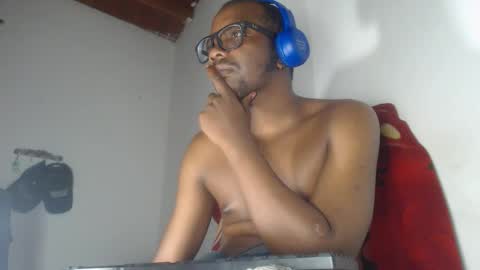 Snapshot of charly_vergonti_ chatting on 15, 9, 2025 charly_vergonti_ online show from 15, 9, 2025