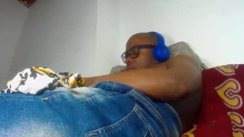 Snapshot of charly_vergonti_ chatting on 23, 9, 2025 charly_vergonti_ online show from 23, 9, 2025