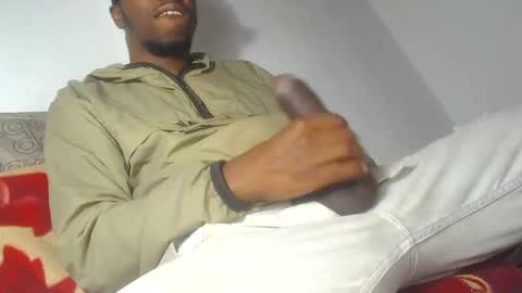 Snapshot of charly_vergonti_ chatting on 12, 10, 2025 charly_vergonti_ online show from 12, 10, 2025