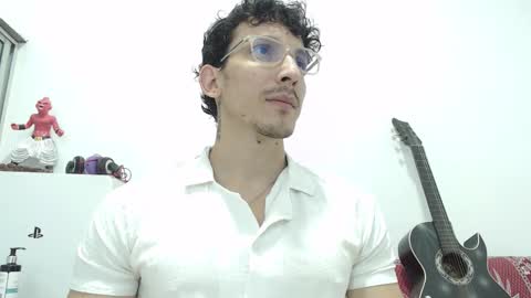 Snapshot of charlydeann chatting on 30, 3, 2026 online show from 30, 3, 2026