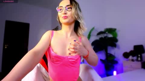 Snapshot of charming_annye chatting on 12, 2, 2026 Annye online show from 12, 2, 2026