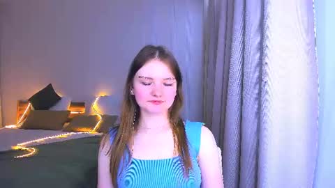 Snapshot of charminglookeva chatting on 18, 6, 2026 Im Eva online show from 18, 6, 2026