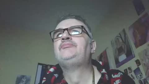 Snapshot of chatubatelee555 chatting on 23, 10, 2025 lee online show from 23, 10, 2025