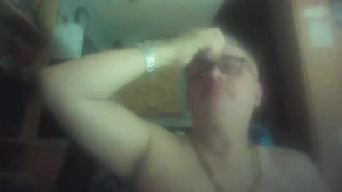 Snapshot of chatubatelee555 chatting on 17, 4, 2026 lee online show from 17, 4, 2026