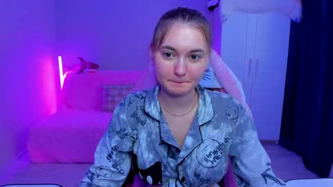 Snapshot of chatur_lady_ chatting on 8, 5, 2026 Betty online show from 8, 5, 2026