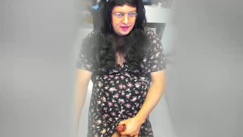 Snapshot of chaturbaby chatting on 19, 11, 2025 Rosalie online show from 19, 11, 2025