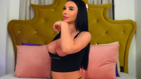 Snapshot of chaturbarbie_ chatting on 25, 5, 2026 Velma online show from 25, 5, 2026