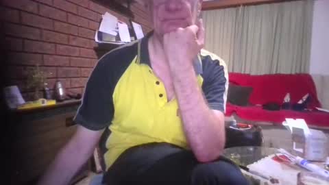 We Chat online show from 16, 1, 2025