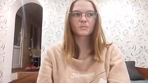 Snapshot of chauknispel chatting on 21, 4, 2026 Olivia online show from 21, 4, 2026