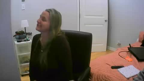 chealsiek online show from 13, 10, 2025