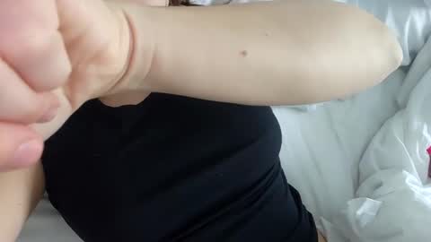 Cheeeky couple online show from 19, 1, 2025