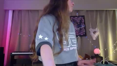 Snapshot of cheekynightowl chatting on 24, 4, 2026 CheekyNightOwl online show from 24, 4, 2026