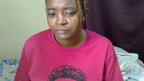 Snapshot of cheerchelly chatting on 3, 12, 2025 Cheerchelly online show from 3, 12, 2025