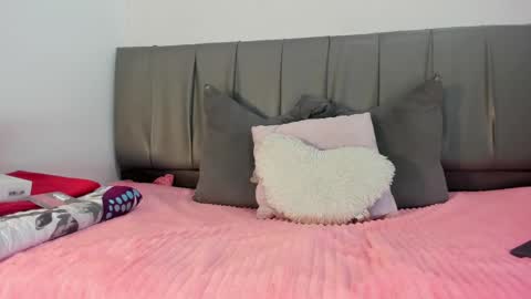 Cherlyn online show from 6, 2, 2025