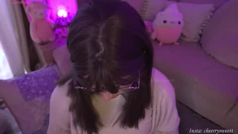 Snapshot of cheerrysweett chatting on 1, 2, 2026 Baby Cherry online show from 1, 2, 2026