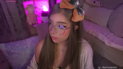Snapshot of cheerrysweett chatting on 14, 2, 2026 Baby Cherry online show from 14, 2, 2026