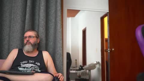 Snapshot of cheeseburgerjesus chatting on 14, 12, 2024 Cheesburger Jesus and whoever showed up. online show from 14, 12, 2024