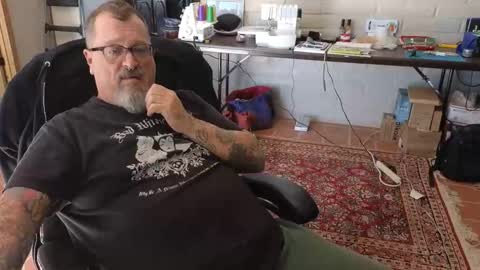 Snapshot of chefbare chatting on 17, 1, 2026 Chefbare Lex Edwards online show from 17, 1, 2026
