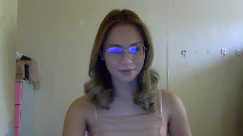 Snapshot of chelly4u69 chatting on 11, 10, 2025 chelly4u69 online show from 11, 10, 2025