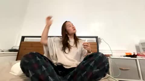 chellybear101 online show from 9, 2, 2026