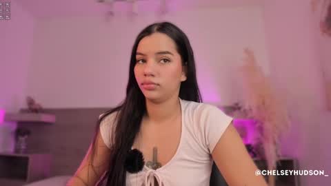 Snapshot of chelsey_hudson chatting on 7, 10, 2025 chelsey_hudson online show from 7, 10, 2025