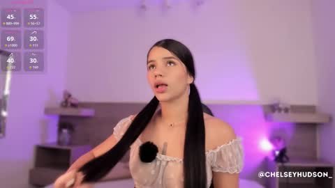 Snapshot of chelsey_hudson chatting on 23, 10, 2025 chelsey_hudson online show from 23, 10, 2025