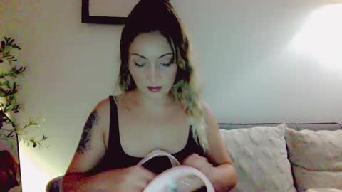 cherrieamaretto online show from 30, 5, 2026