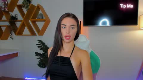 Cherry  Kiss online show from 5, 5, 2026