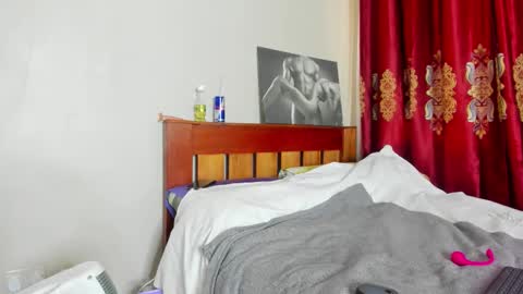 Snapshot of cherry_falls chatting on 21, 10, 2025 cherry_falls online show from 21, 10, 2025