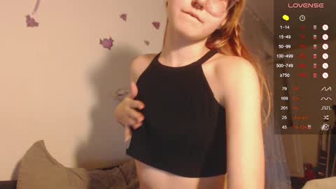 Snapshot of cherry_hazzze chatting on 22, 10, 2025 Cheryl online show from 22, 10, 2025