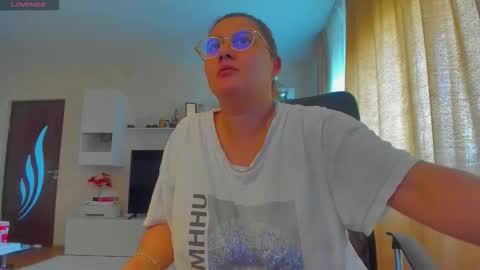 mayra online show from 1, 12, 2025