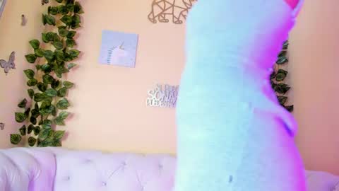 Snapshot of cherry_sussan chatting on 10, 12, 2024 Sussan Cherry online show from 10, 12, 2024